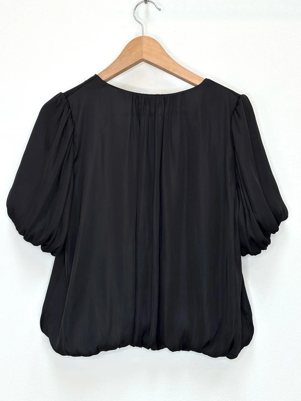 ASTR The Label Satin Bubble Hem Top Puff Sleeves Minimalist Office Black Medium